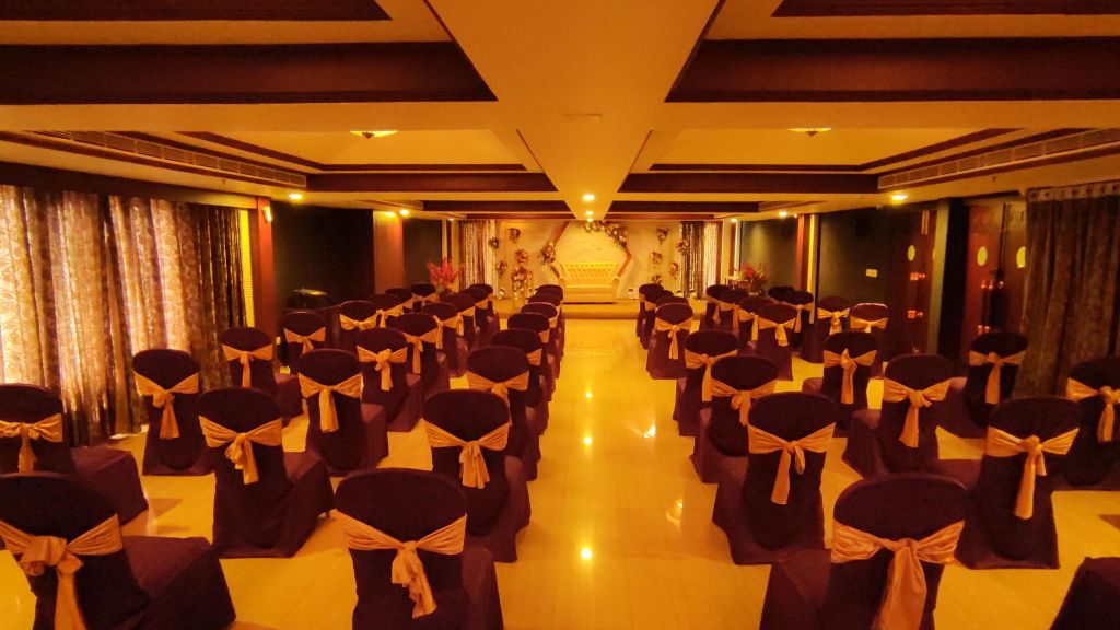 700 pax capacity indoor banquet facility