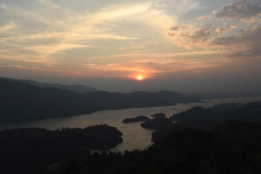 Sunset from Rosemala | Thenmala - Shenduruny
