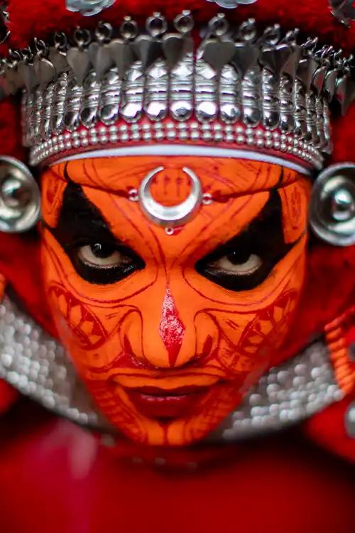 Eyes that speak of ancient divinity