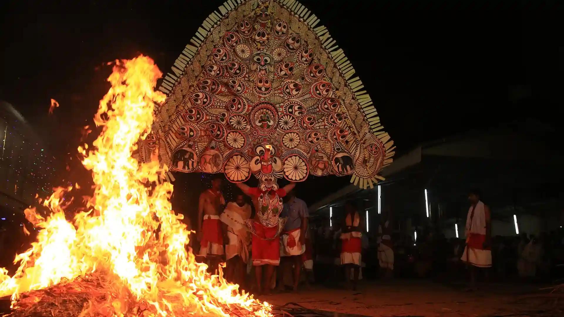 51 Pala Bhairavi Kolam 51 Pala Bhairavi Kolam