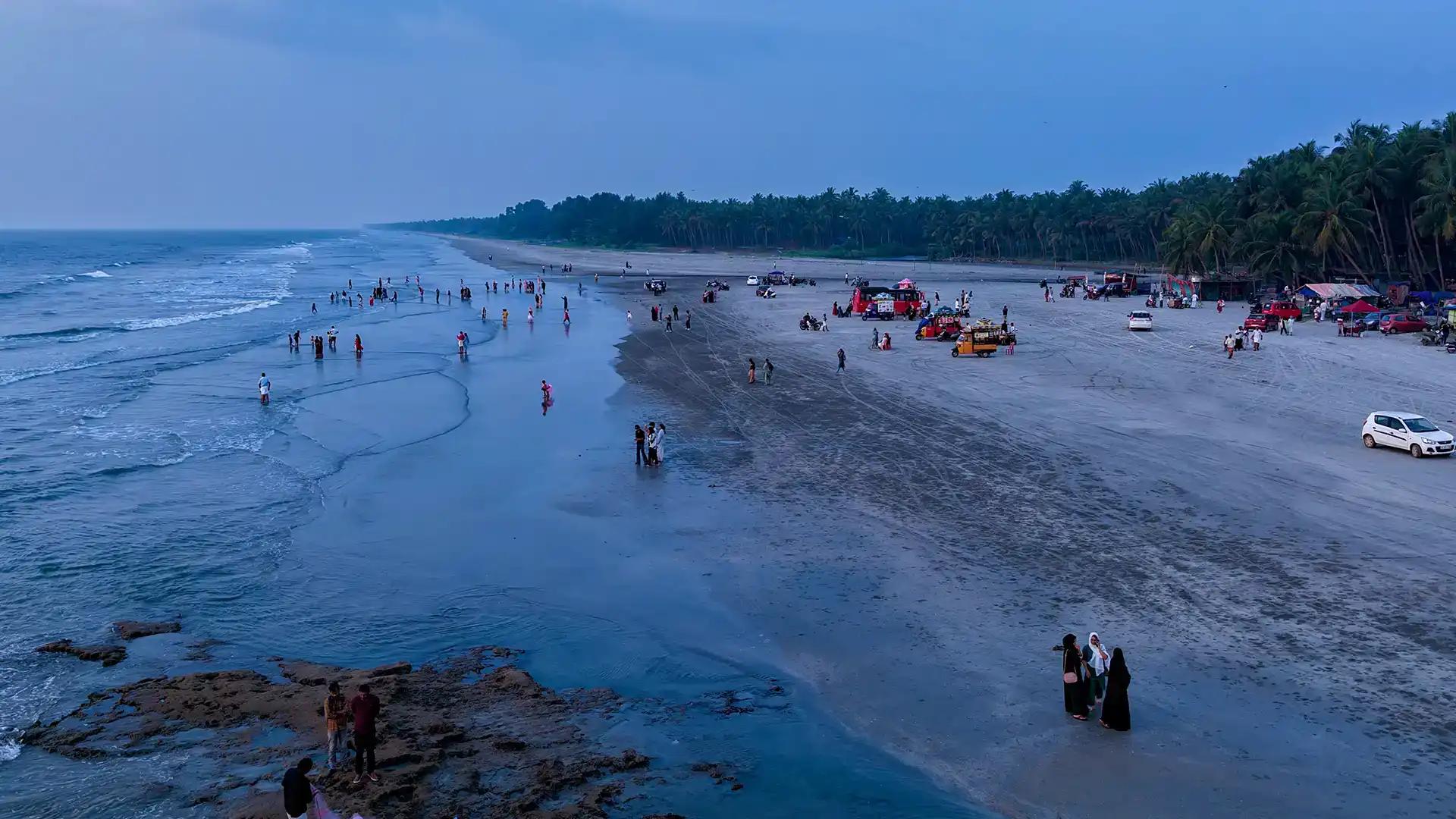 Thikkodi Drive-in Beach, Kozhikode Thikkodi Drive-in Beach, Kozhikode
