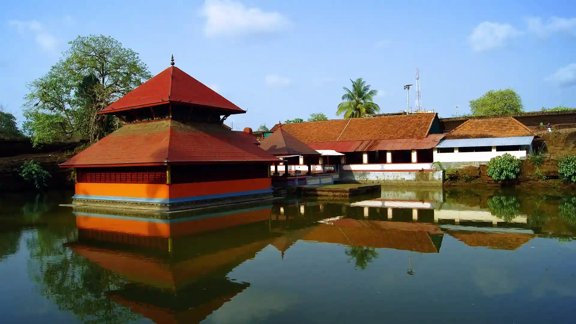 Ananthapura Lake Temple, Kasaragod Ananthapura Lake Temple, Kasaragod