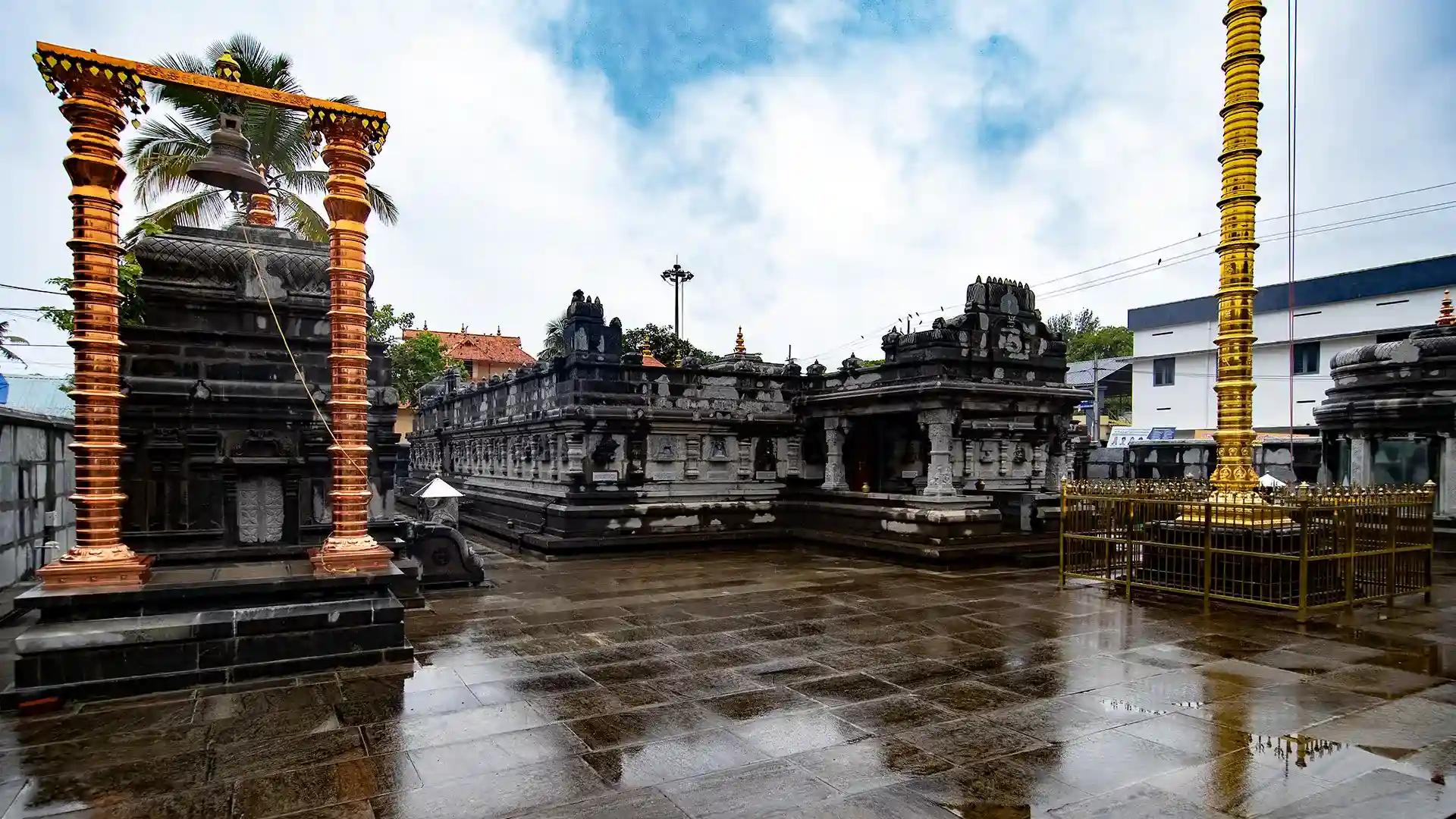 Cheriazheekal Sree Kashi Vishwanatha Temple Cheriazheekal Sree Kashi Vishwanatha Temple