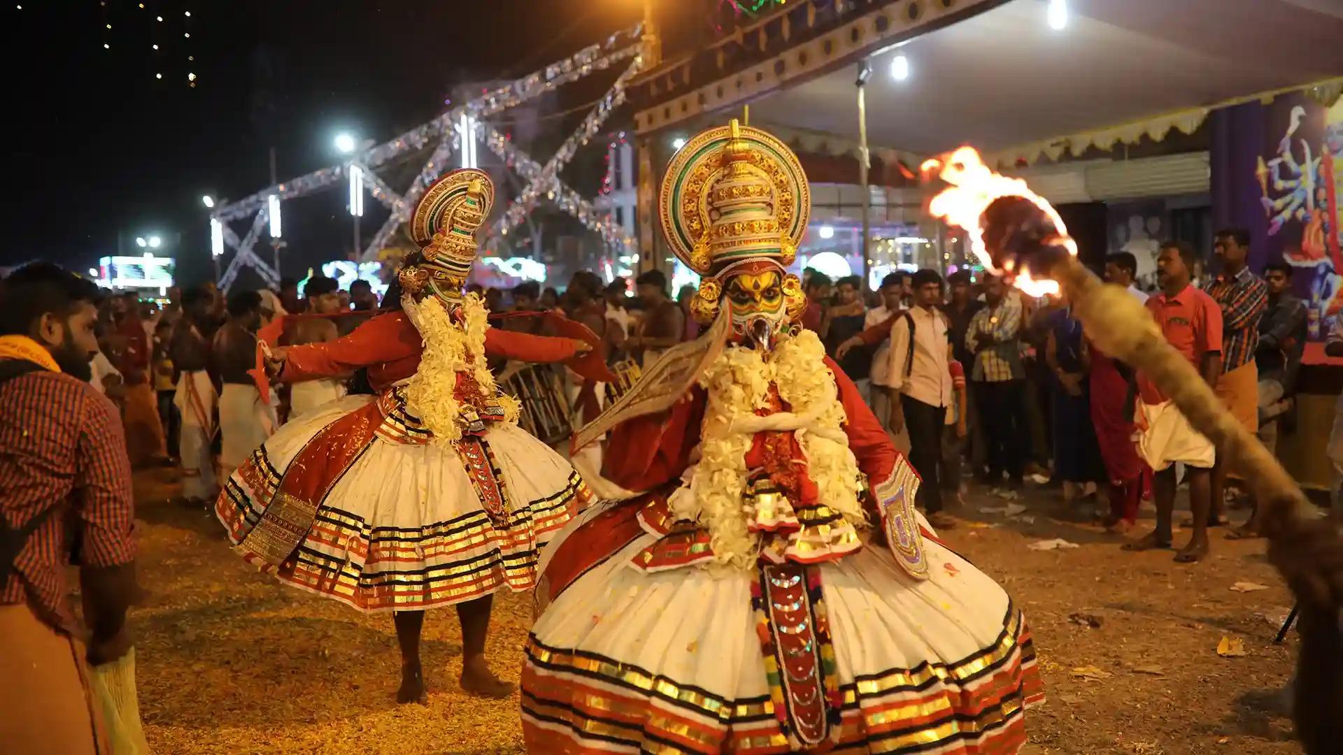 Garudan Thookkam Garudan Thookkam