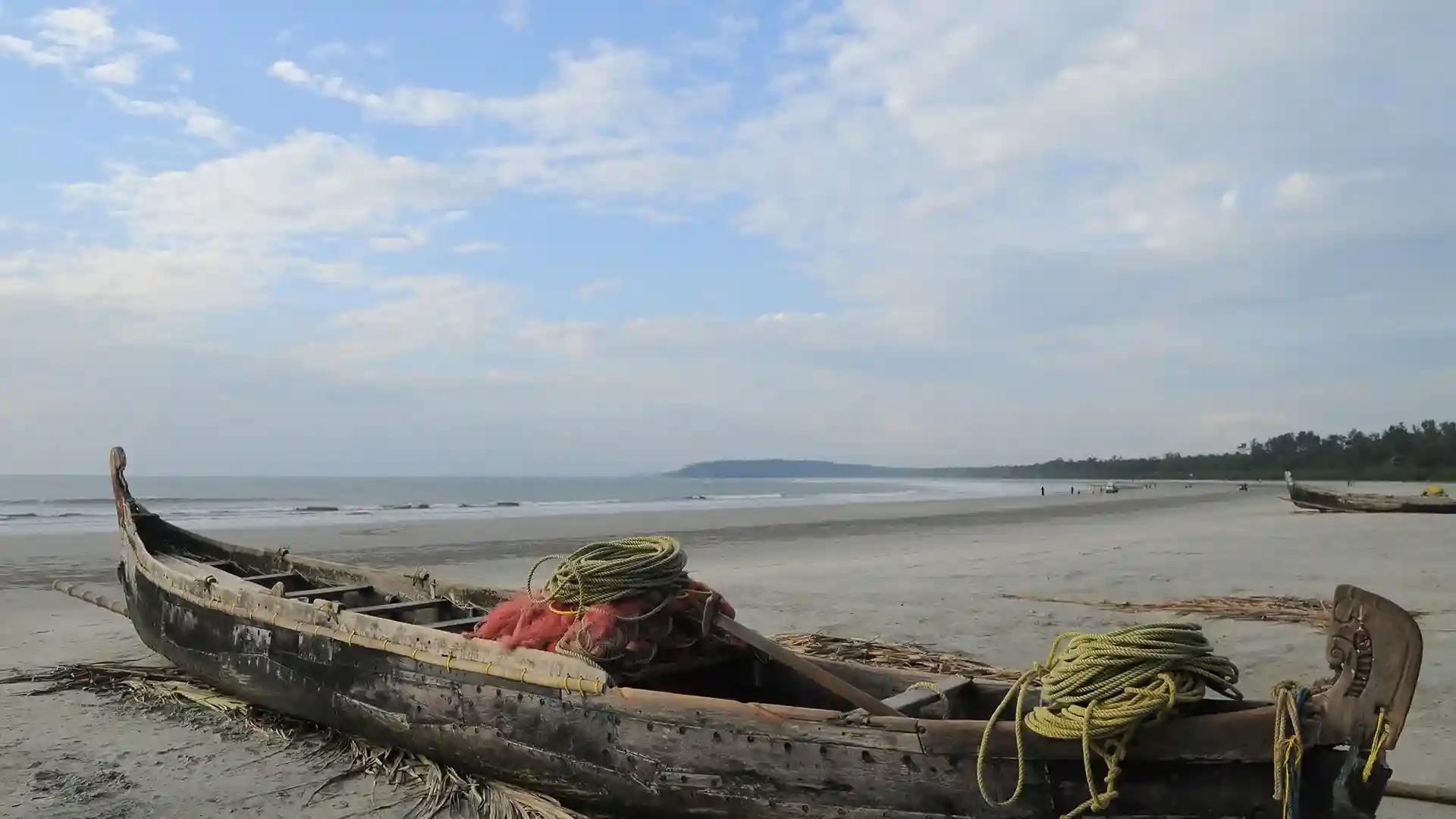 In the shores of Muzhappilangad In the shores of Muzhappilangad