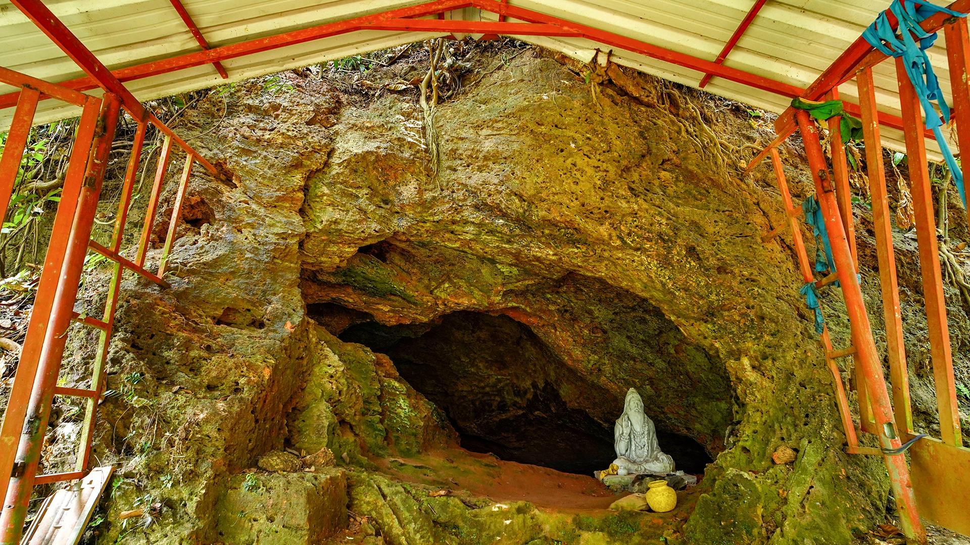 Kapila Cave, Vennimala Kapila Cave, Vennimala