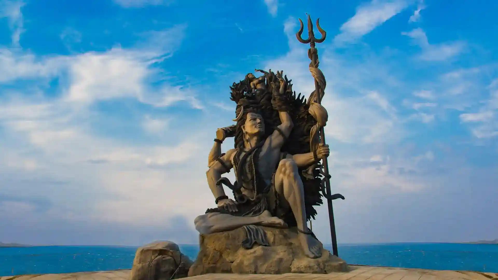 Kovalam - Picture of the 58-ft-tall statue of Lord Shiva in Azhimala Kovalam - Picture of the 58-ft-tall statue of Lord Shiva in Azhimala