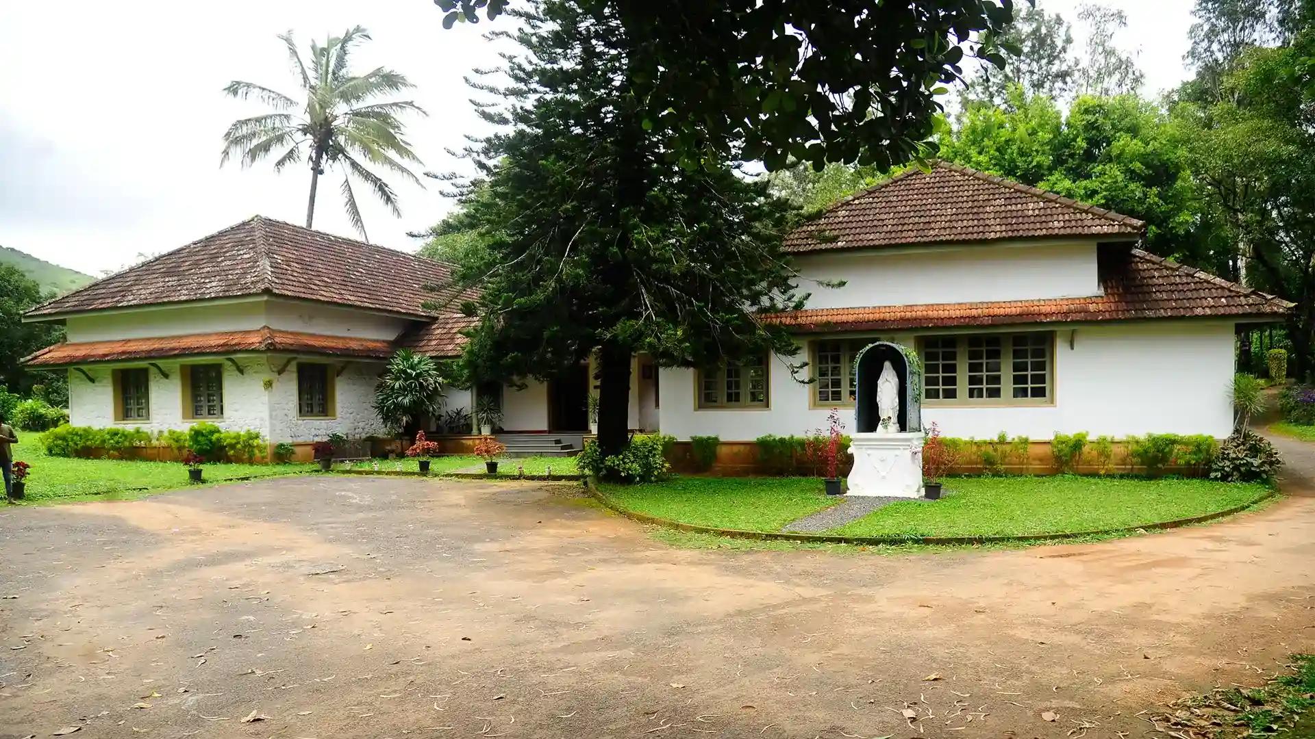 Sahyadri Ayurvedic Centre Sahyadri Ayurvedic Centre