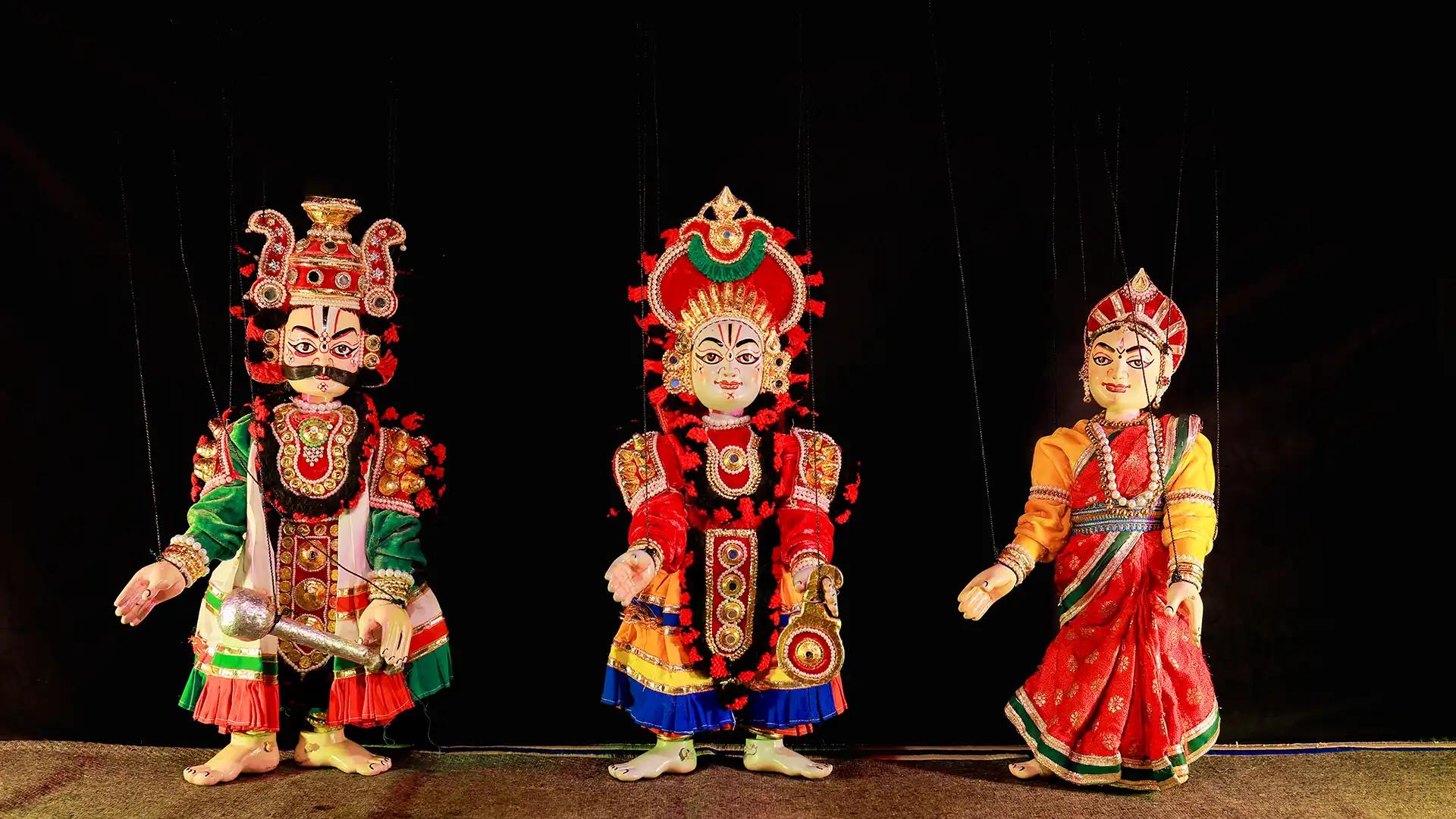 Echoes of Mythology: The Enchanting Yakshagana Pavakkoothu Echoes of Mythology: The Enchanting Yakshagana Pavakkoothu