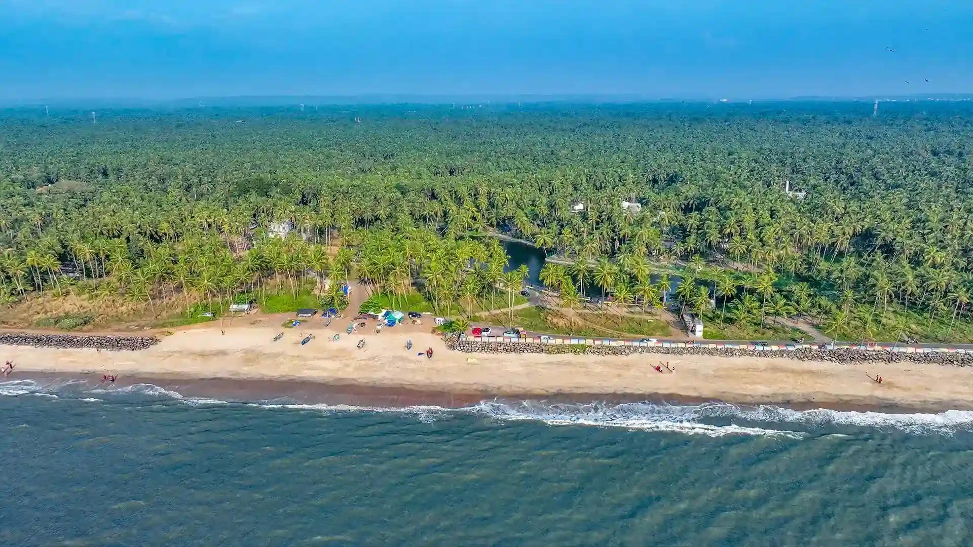 Unniyal and Padinjarekkara Beaches Unniyal and Padinjarekkara Beaches