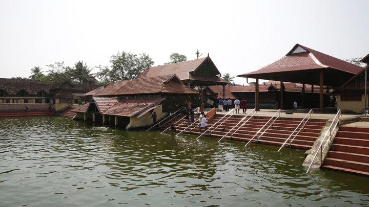 Ambalappuzha Sree Krishna Temple - the popular Lord Krishna Temple in Alappuzha 