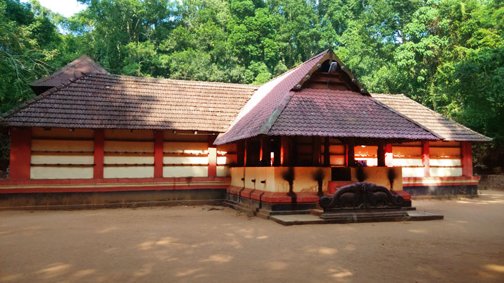 Iringole Bhagavathy Temple at Perumbavoor 