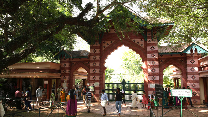 tourist places near trivandrum zoo