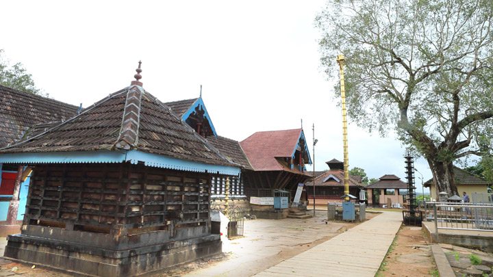 Thirumandhamkunnu Temple at Angadipuram Malappuram 