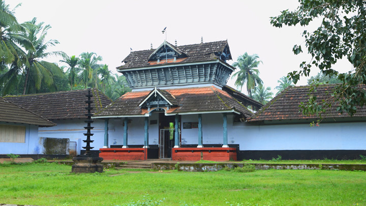 Vettakkorumakan Temple, Nilambur