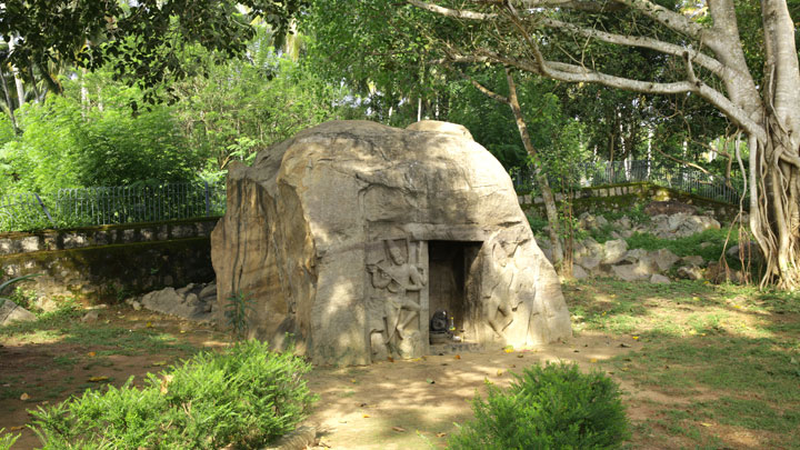Vizhinjam Rock Cut Cave in Thiruvananthapuram 