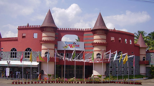 Dream World - the state-of-the-art water theme park is situated