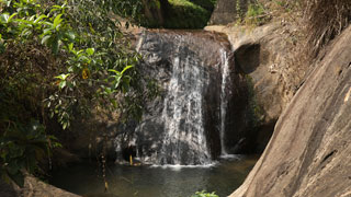 Aruvikkuzhy Waterfalls