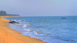 Kanwatheertha Beach, Kasaragod