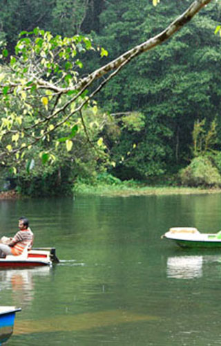 Pookkot lake, Wayanad