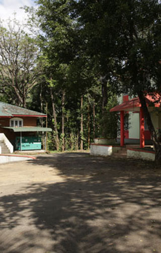 Sahyadri Ayurvedic Centre  in Peermedu