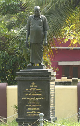 Thakazhi Museum and Smritimandapam, Alappuzha