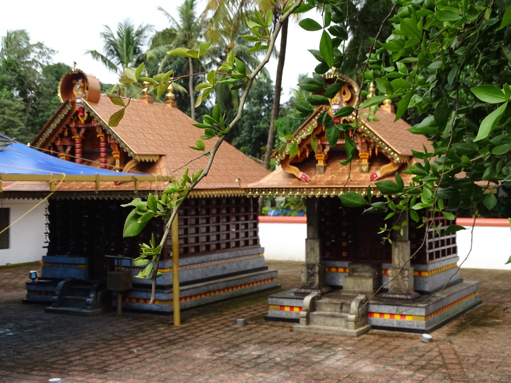 Anjootambalam Veererkavu Temple
