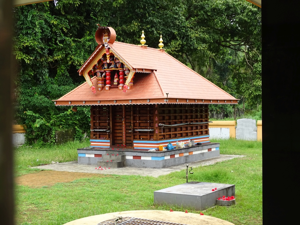 Another view of Manakkad Bhagavathy Temple