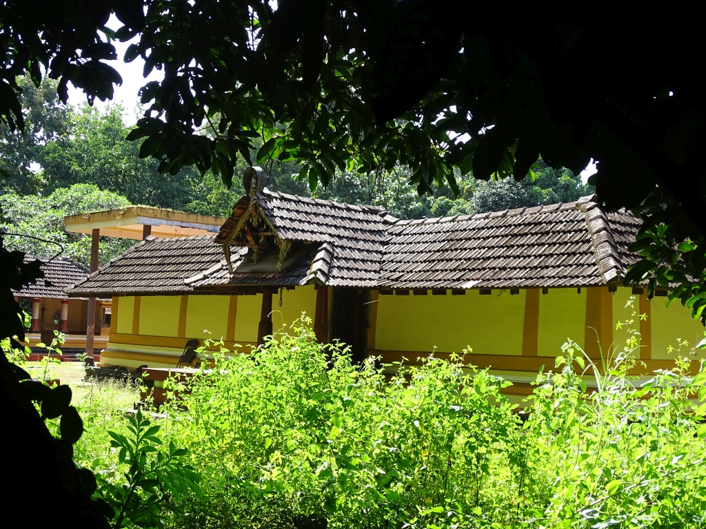 Chamakkavu Temple at Vellur