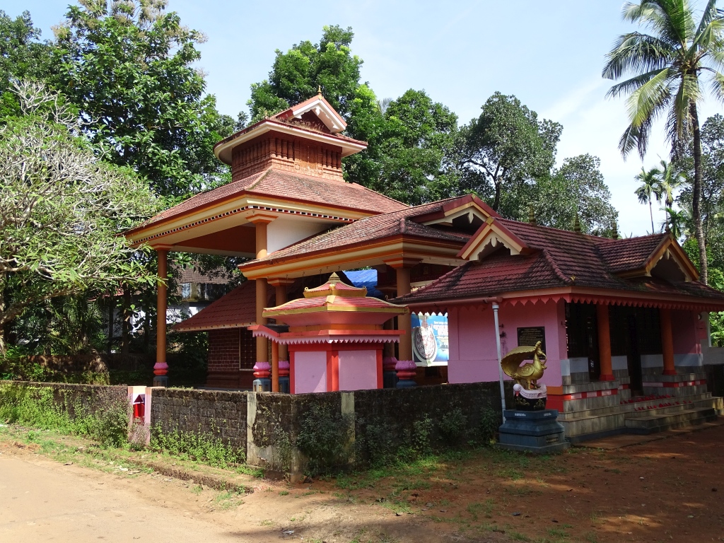 Chamundeswari Devasthanam, Puthiyatheru