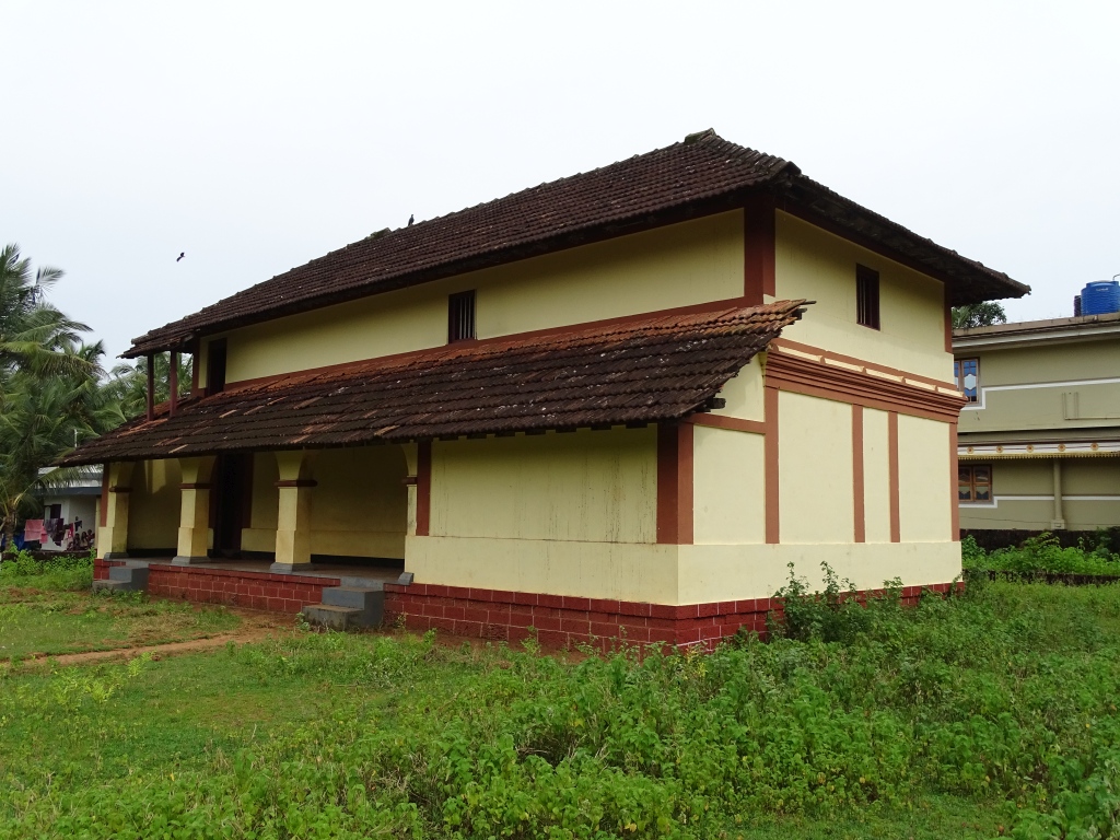Kadamkodu Kottaram Vathukkal Vishnumoorthy Temple
