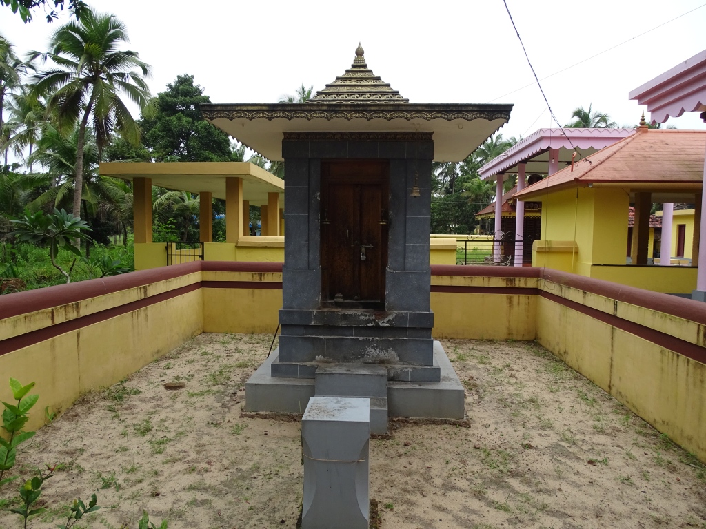 Nadakkavu Kovval Mundya Devasthanam