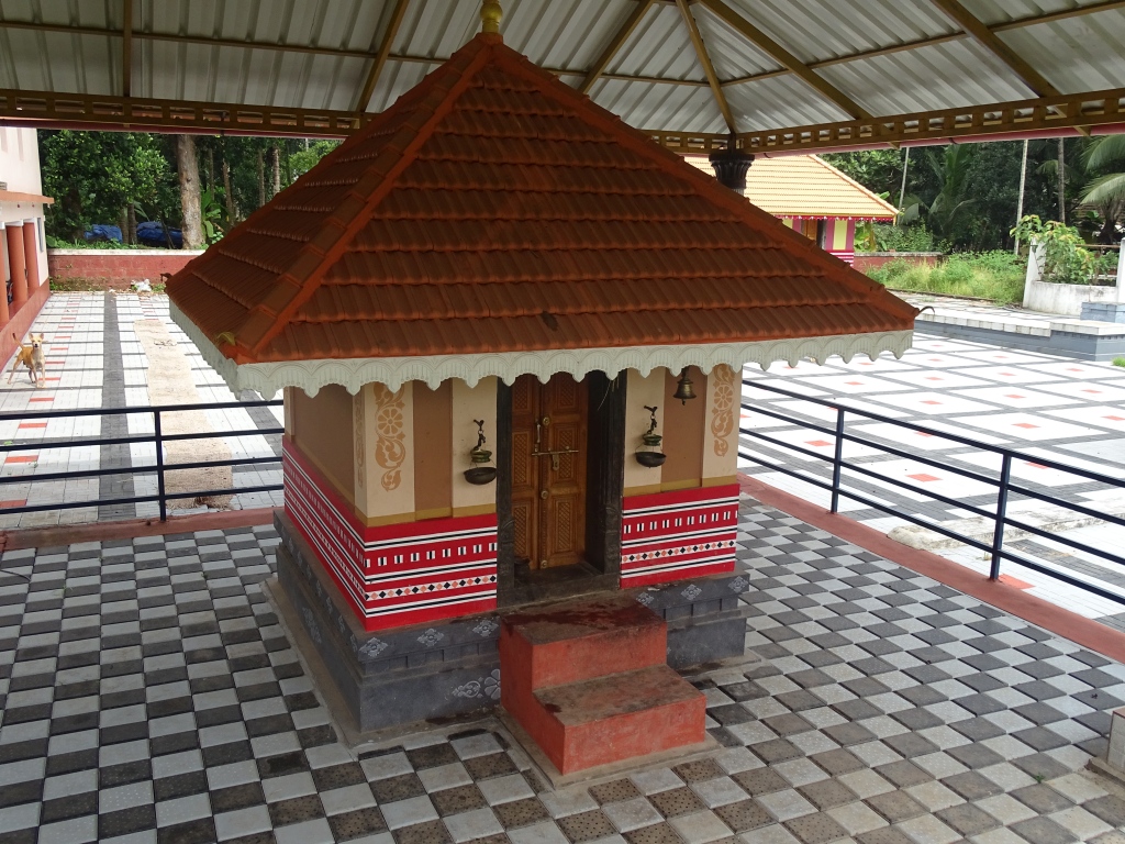 Thayathuveedu Tharavaadu Temple