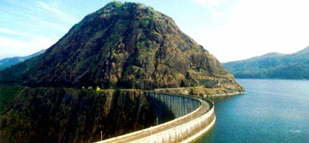 Cruise on the Idukki reservoir