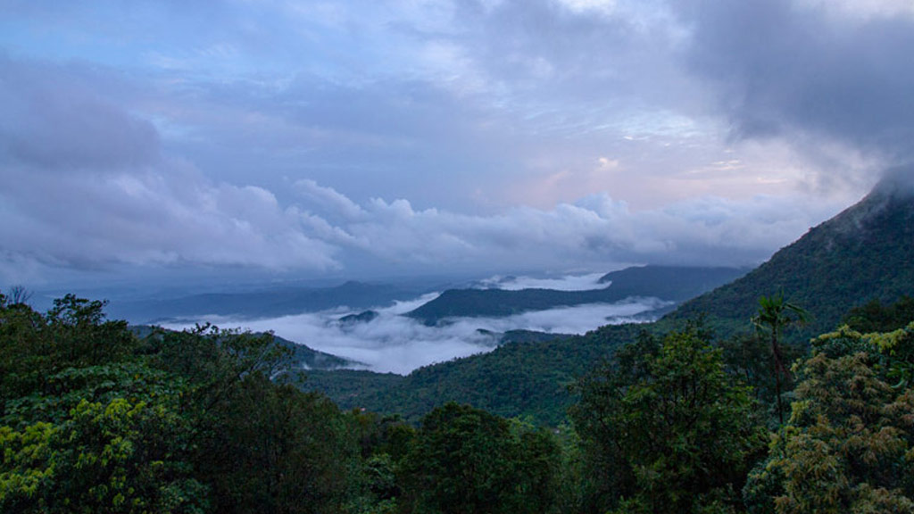 Palakkayam Thattu - a hill station in Kannur, Kerala 