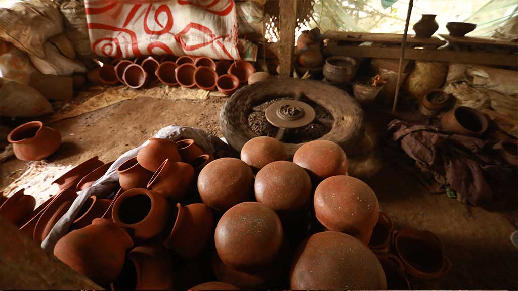 Pottery making at Ponnani