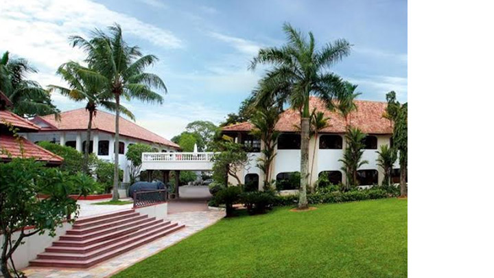 Best Five-Star Deluxe Hotel - Vivanta by Taj Malabar, Kochi 