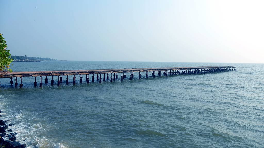 Thalassery Kadalpalam - Walk into the Sea