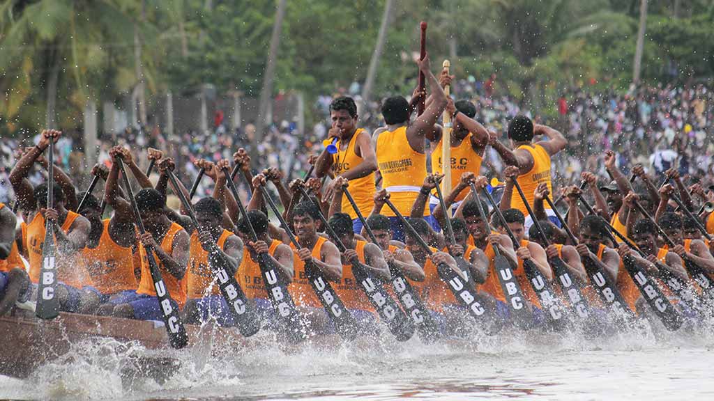 Vallamkali - Resplendent Water Regattas of Kerala