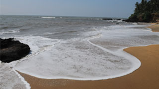 Aadi Kadalai beach, Kannur