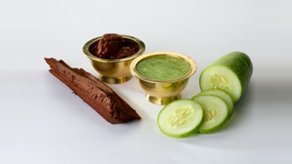 Gurke und rote Sandelholz-Paste