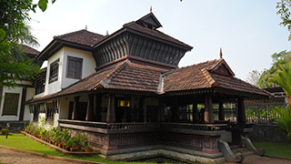 Vaidyaratnam Ayurveda Museum Thaikkattussery