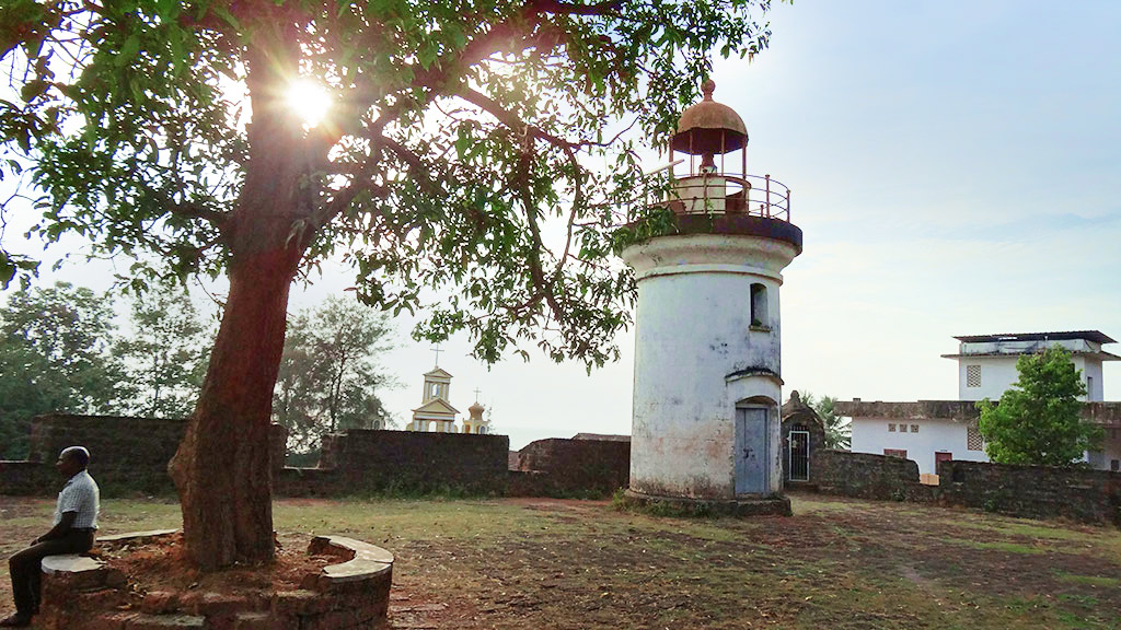 Lighthouse inside Thalassery Fort
