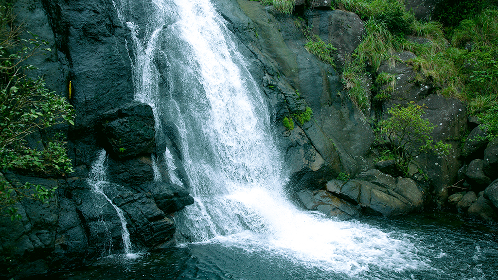 Madammakkulam Waterfalls