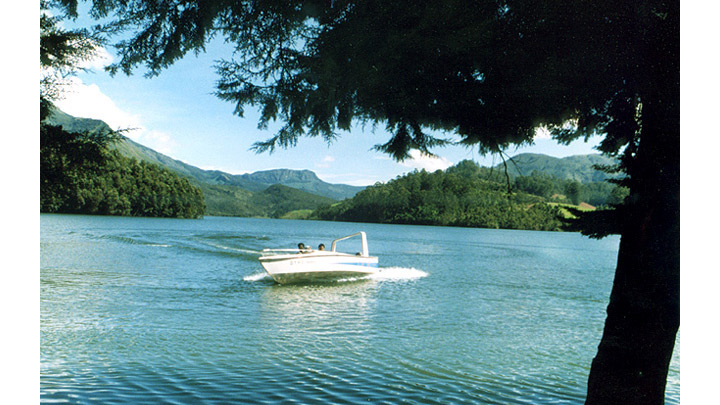 Mattupetty lake - ideal spot for boating