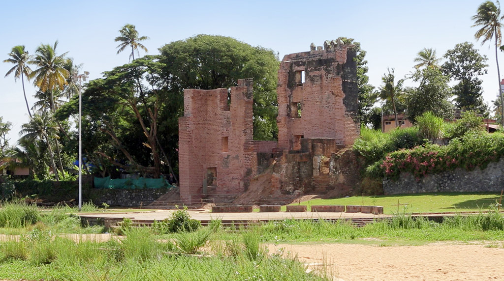 Ruins of Thangassery Fort