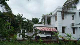 Click here to view the details of Kannur Beachway Homestay