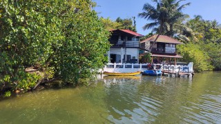 Click here to view the details of LAKEVIEWHOMESTAY