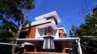 JOANN SERVICED VILLA