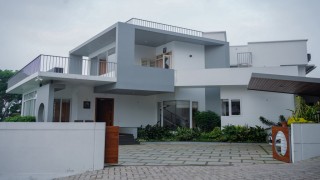 ROSY VILLA RIVER VIEW HOME STAY